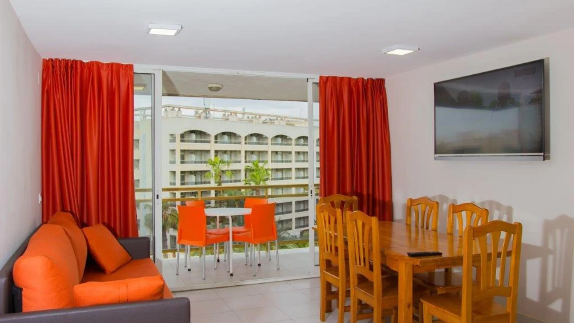 Zahara Rentalmar Salou Apartment