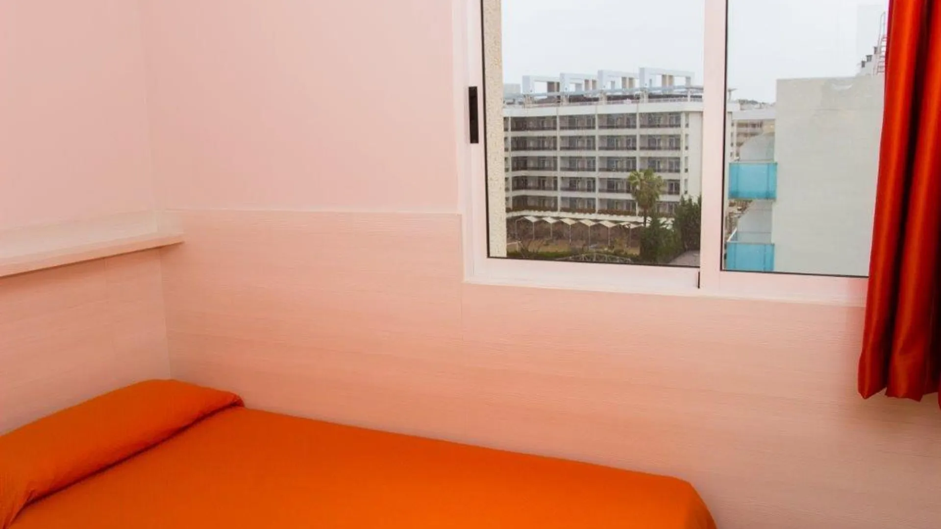Zahara Rentalmar Salou Apartment